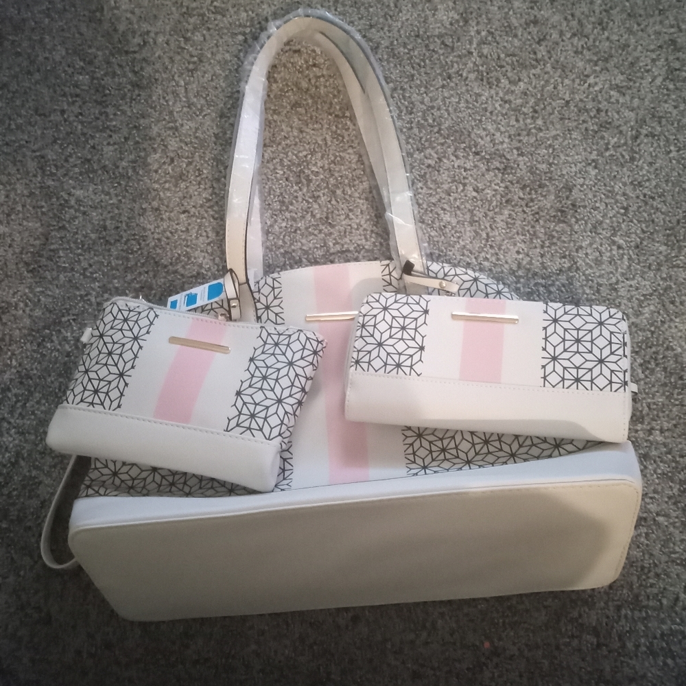 Purse Wallet & Wristlet